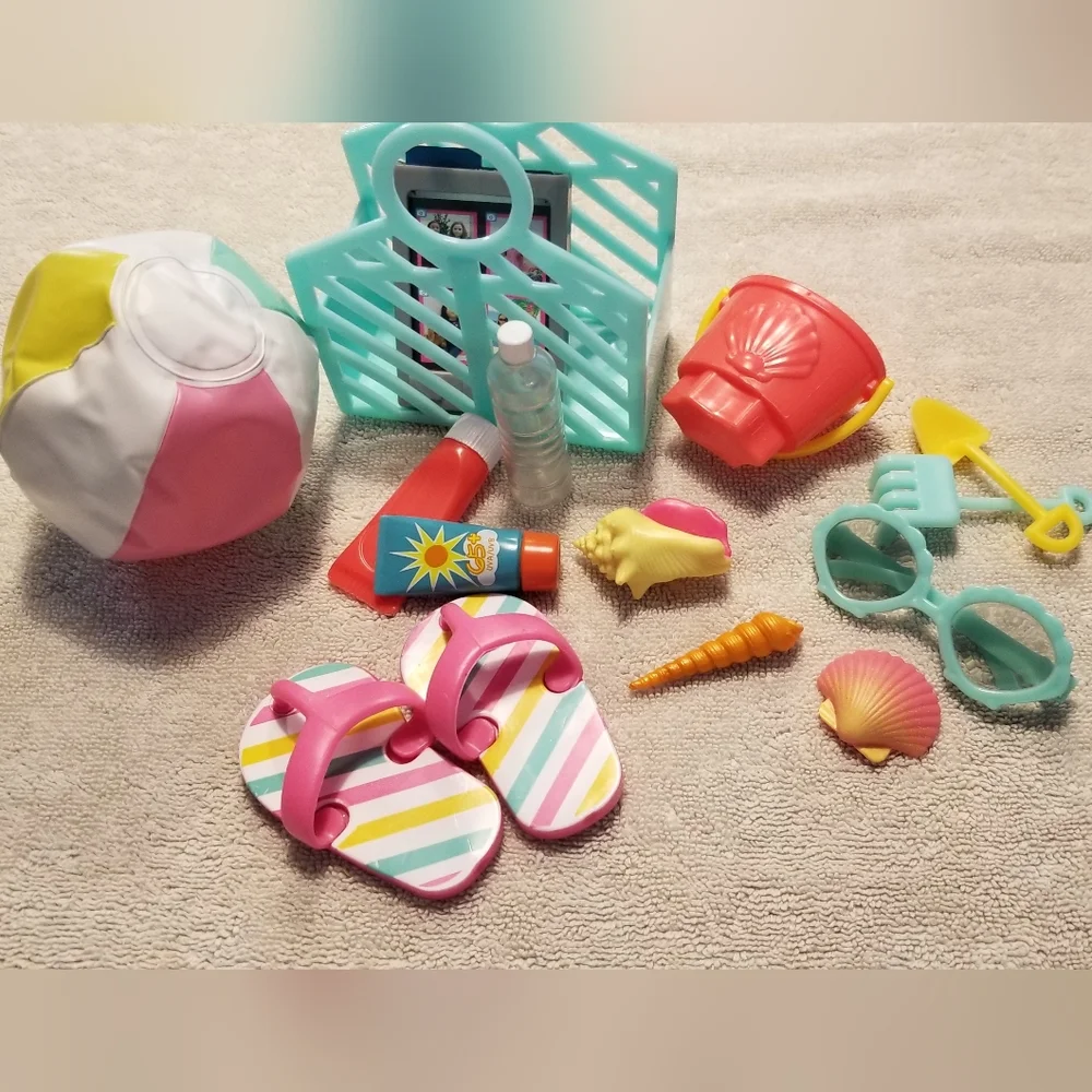 Our Generation Travel Set And Beach Set For 18" Dolls - Picture 4 of 7
